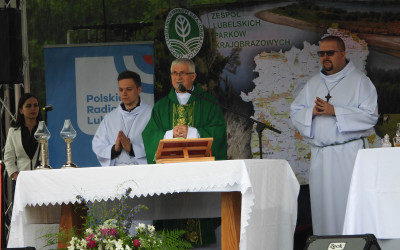 Mszę św. celebruje ks. dr Eugeniusz Derdziuk