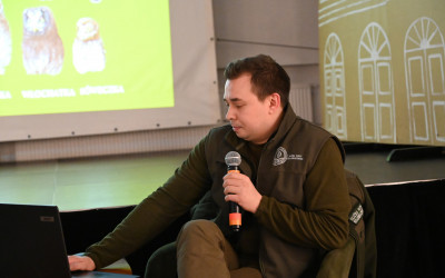 Opowieść o sowach w Miejskim Domu Kultury prowadzi Patryk Zarzycki fot. J. Kapecki