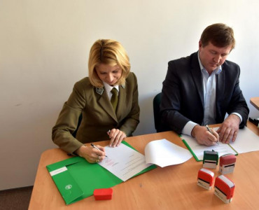 Podpisanie umowy o współpracy Zespołu Lubelskich Parków Krajobrazowych z gminą Skierbieszów