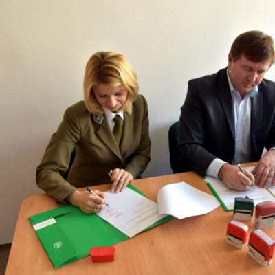 Podpisanie umowy o współpracy Zespołu Lubelskich Parków Krajobrazowych z gminą Skierbieszów