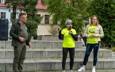 Pan Andrzej Kartdasz Z-ca Dyrektora ZLPK wita uczestników grupy z Białej Podlaskiej