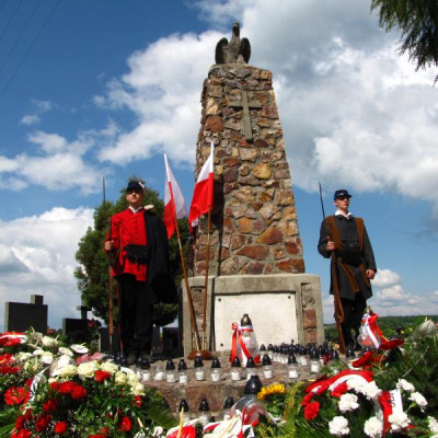 „106 położyli moskale trupem…”  Miejsca pamięci powstania styczniowego na terenie Krzczonowskiego Parku Krajobrazowego. 
