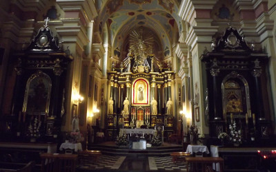 ołtarz Bazyliki z obrazem św. Antoniego