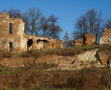 Zawieprzyce – tajemnicze ruiny i makabryczna legenda
