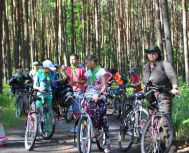 Relacja z rajdu rowerowego po Parku Krajobrazowym " Lasy Janowskie "